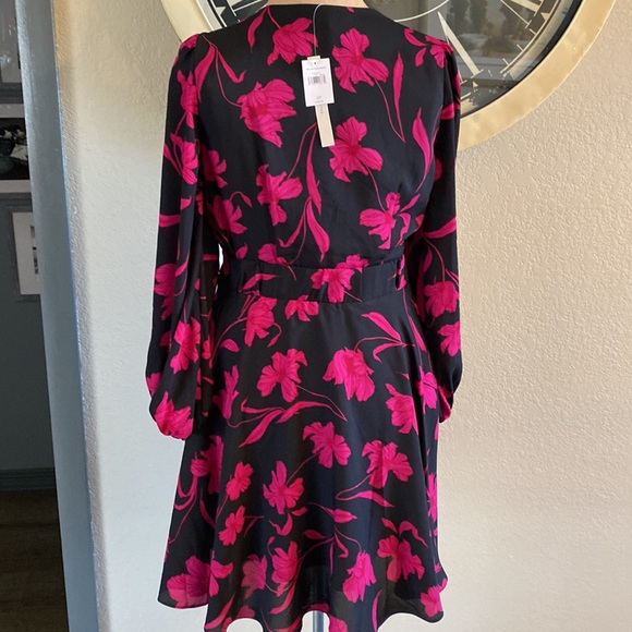 NWT Banana Republic floral puff dress - Picture 4 of 8
